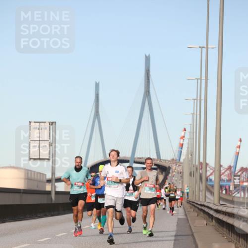 03.10.2024 - Köhlbrandbrückenlauf Fuchs,  Jonas http://msf.ph/oto/7201042 03.10.2024 09:39:45 Position 3 1248, 1125, 1335, 1076, 1055 meine-sportfotos.de