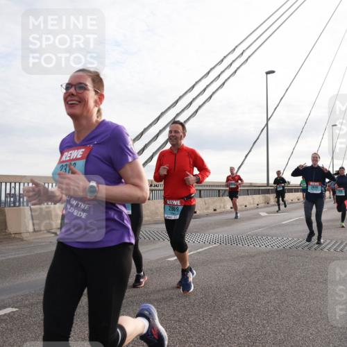 03.10.2024 - Köhlbrandbrückenlauf Matties Gatica Varas http://msf.ph/oto/7201050 03.10.2024 09:30:18 Position 2 2869, 2630 meine-sportfotos.de