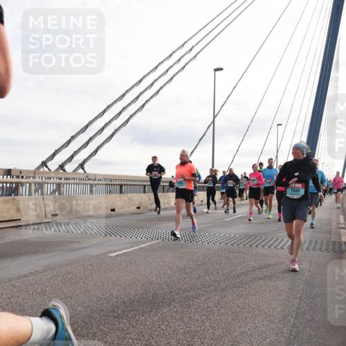 03.10.2024 - Köhlbrandbrückenlauf Matties Gatica Varas http://msf.ph/oto/7201150 03.10.2024 09:30:23 Position 2 1946 meine-sportfotos.de