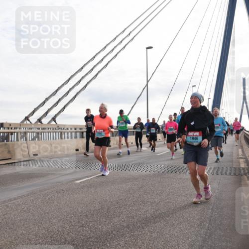 03.10.2024 - Köhlbrandbrückenlauf Matties Gatica Varas http://msf.ph/oto/7201164 03.10.2024 09:30:23 Position 2 2063, 1946 meine-sportfotos.de