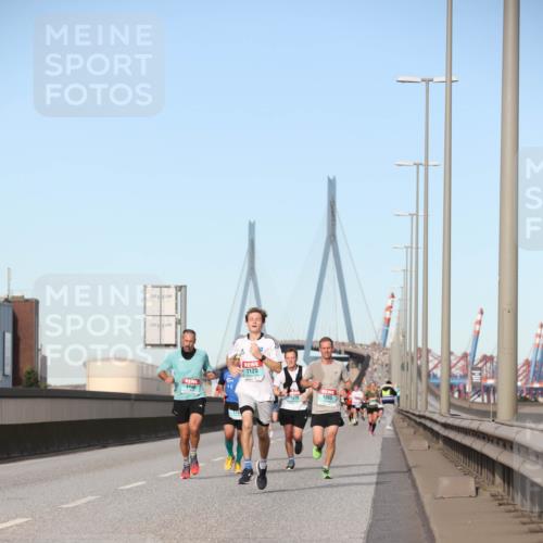 03.10.2024 - Köhlbrandbrückenlauf Fuchs,  Jonas http://msf.ph/oto/7201166 03.10.2024 09:39:46 Position 3 1248, 1125, 1076, 1055 meine-sportfotos.de