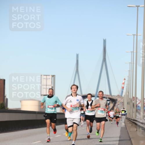 03.10.2024 - Köhlbrandbrückenlauf Fuchs,  Jonas http://msf.ph/oto/7201279 03.10.2024 09:39:47 Position 3 1248, 1125, 107, 1055 meine-sportfotos.de