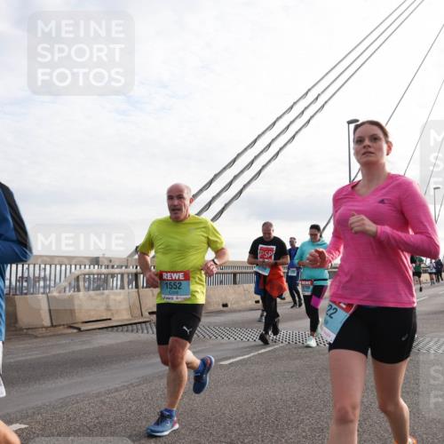 03.10.2024 - Köhlbrandbrückenlauf Matties Gatica Varas http://msf.ph/oto/7201291 03.10.2024 09:30:29 Position 2 1552, 2766, 22 meine-sportfotos.de