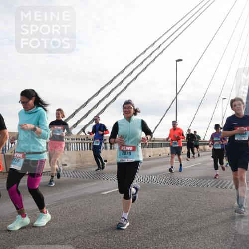 03.10.2024 - Köhlbrandbrückenlauf Matties Gatica Varas http://msf.ph/oto/7201314 03.10.2024 09:30:31 Position 2 2765, 766, 1788, 2878, 1358 meine-sportfotos.de