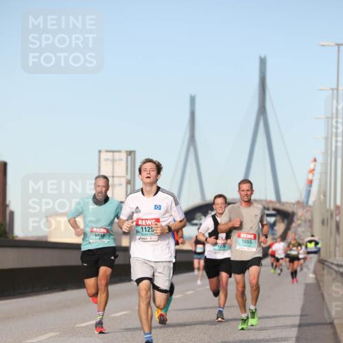 03.10.2024 - Köhlbrandbrückenlauf Fuchs,  Jonas http://msf.ph/oto/7201341 03.10.2024 09:39:48 Position 3 1848, 1125, 107, 1055 meine-sportfotos.de