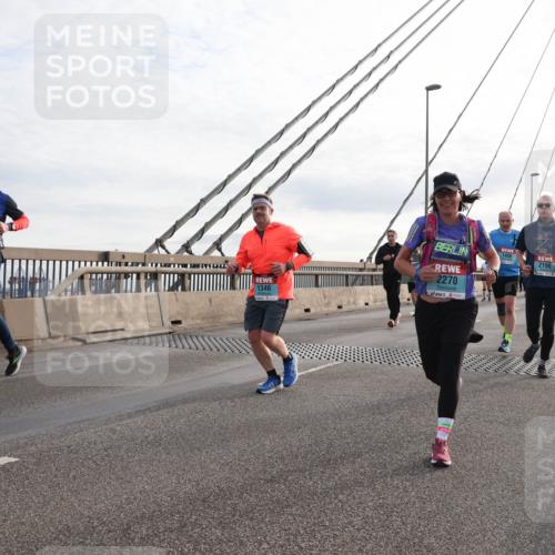 03.10.2024 - Köhlbrandbrückenlauf Matties Gatica Varas http://msf.ph/oto/7201344 03.10.2024 09:30:33 Position 2 2369, 1466, 2190, 1346, 2270 meine-sportfotos.de