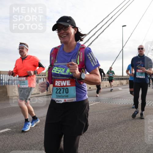 03.10.2024 - Köhlbrandbrückenlauf Matties Gatica Varas http://msf.ph/oto/7201367 03.10.2024 09:30:34 Position 2 1346, 2270, 2190 meine-sportfotos.de