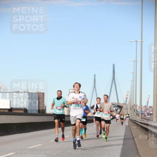 03.10.2024 - Köhlbrandbrückenlauf Fuchs,  Jonas http://msf.ph/oto/7201389 03.10.2024 09:39:49 Position 3 1125, 1248, 1076, 1055 meine-sportfotos.de