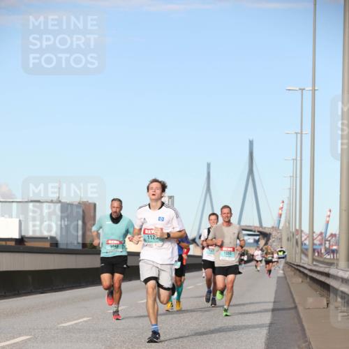 03.10.2024 - Köhlbrandbrückenlauf Fuchs,  Jonas http://msf.ph/oto/7201508 03.10.2024 09:39:49 Position 3 1248, 1125, 1055 meine-sportfotos.de