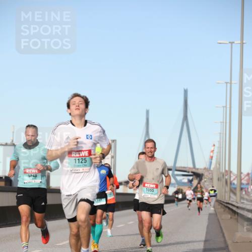 03.10.2024 - Köhlbrandbrückenlauf Fuchs,  Jonas http://msf.ph/oto/7201569 03.10.2024 09:39:50 Position 3 1125, 1248, 1335, 1055 meine-sportfotos.de