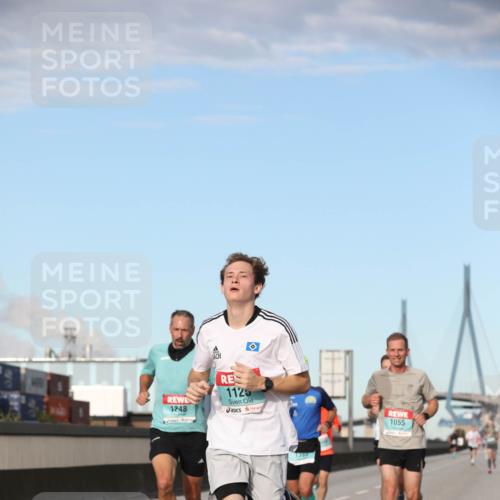 03.10.2024 - Köhlbrandbrückenlauf Fuchs,  Jonas http://msf.ph/oto/7201581 03.10.2024 09:39:51 Position 3 1248, 1125, 1335, 1055 meine-sportfotos.de