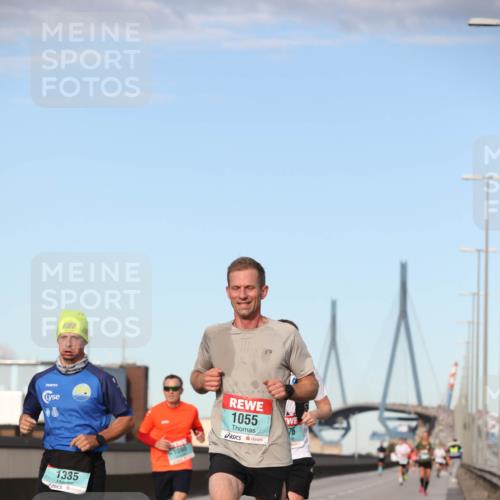 03.10.2024 - Köhlbrandbrückenlauf Fuchs,  Jonas http://msf.ph/oto/7201701 03.10.2024 09:39:53 Position 3 1335, 1090, 1055 meine-sportfotos.de