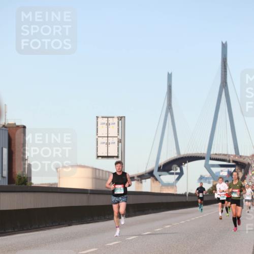 03.10.2024 - Köhlbrandbrückenlauf Fuchs,  Jonas http://msf.ph/oto/7201811 03.10.2024 09:39:55 Position 3 1015 meine-sportfotos.de