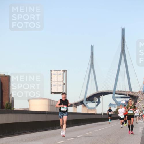 03.10.2024 - Köhlbrandbrückenlauf Fuchs,  Jonas http://msf.ph/oto/7201841 03.10.2024 09:39:56 Position 3 1015, 1021 meine-sportfotos.de