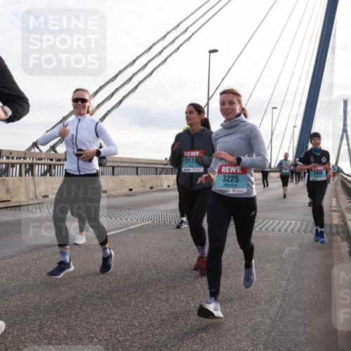 03.10.2024 - Köhlbrandbrückenlauf Matties Gatica Varas http://msf.ph/oto/7201899 03.10.2024 09:30:49 Position 2 1573, 3129, 3225, 2466 meine-sportfotos.de