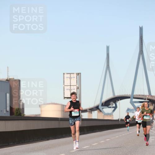 03.10.2024 - Köhlbrandbrückenlauf Fuchs,  Jonas http://msf.ph/oto/7201934 03.10.2024 09:39:58 Position 3 1015, 1027 meine-sportfotos.de