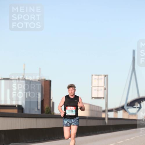 03.10.2024 - Köhlbrandbrückenlauf Fuchs,  Jonas http://msf.ph/oto/7202065 03.10.2024 09:40:00 Position 3 1015 meine-sportfotos.de