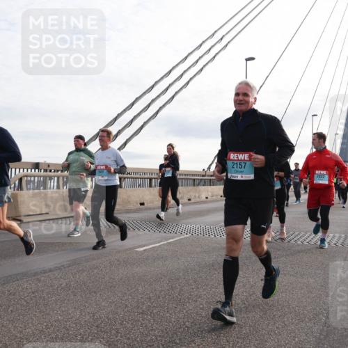 03.10.2024 - Köhlbrandbrückenlauf Matties Gatica Varas http://msf.ph/oto/7202087 03.10.2024 09:30:56 Position 2 2363, 2364, 1601, 2157, 2022 meine-sportfotos.de