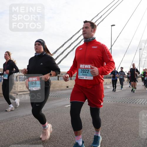 03.10.2024 - Köhlbrandbrückenlauf Matties Gatica Varas http://msf.ph/oto/7202132 03.10.2024 09:30:57 Position 2 1916, 2022 meine-sportfotos.de
