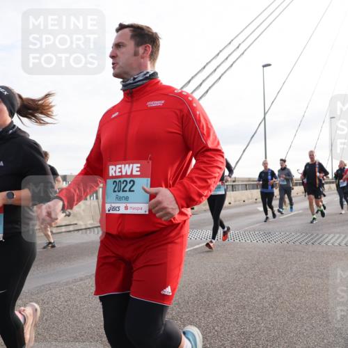 03.10.2024 - Köhlbrandbrückenlauf Matties Gatica Varas http://msf.ph/oto/7202139 03.10.2024 09:30:58 Position 2 3248, 1916, 2022 meine-sportfotos.de