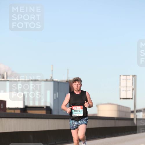 03.10.2024 - Köhlbrandbrückenlauf Fuchs,  Jonas http://msf.ph/oto/7202157 03.10.2024 09:40:01 Position 3 1015 meine-sportfotos.de