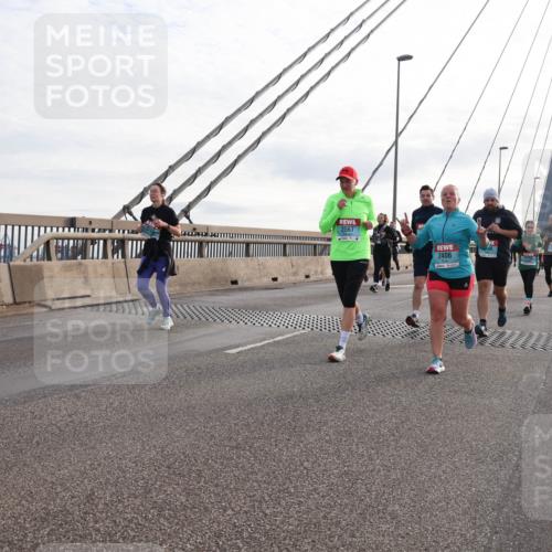 03.10.2024 - Köhlbrandbrückenlauf Matties Gatica Varas http://msf.ph/oto/7202264 03.10.2024 09:31:02 Position 2 2567, 2406, 1135 meine-sportfotos.de
