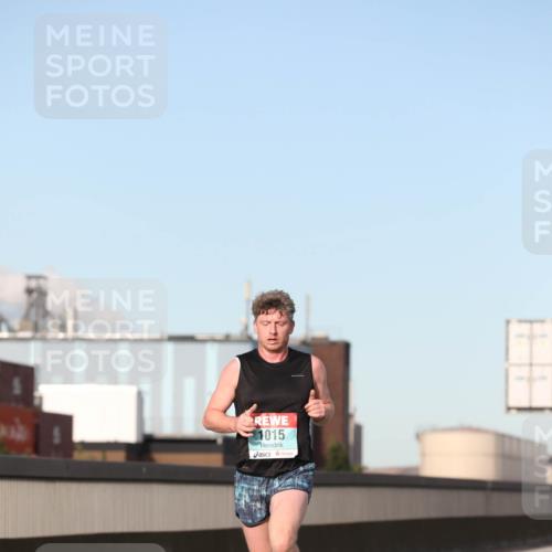 03.10.2024 - Köhlbrandbrückenlauf Fuchs,  Jonas http://msf.ph/oto/7202286 03.10.2024 09:40:02 Position 3 1015 meine-sportfotos.de