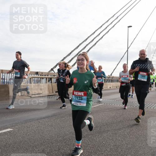 03.10.2024 - Köhlbrandbrückenlauf Matties Gatica Varas http://msf.ph/oto/7202337 03.10.2024 09:31:05 Position 2 1508, 1135, 2114, 1847, 1966 meine-sportfotos.de