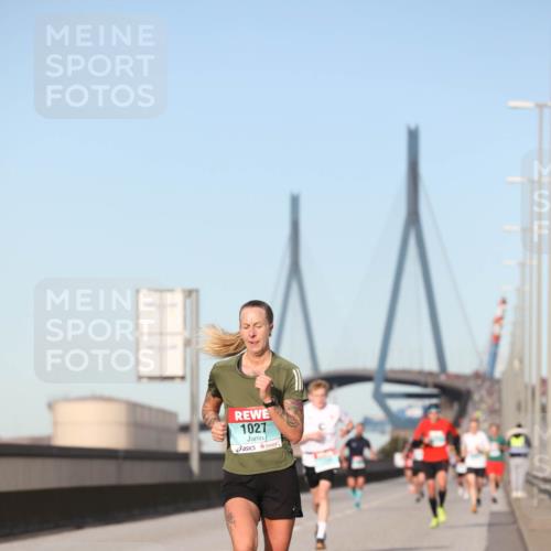 03.10.2024 - Köhlbrandbrückenlauf Fuchs,  Jonas http://msf.ph/oto/7202387 03.10.2024 09:40:04 Position 3 1027 meine-sportfotos.de