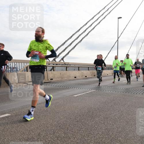 03.10.2024 - Köhlbrandbrückenlauf Matties Gatica Varas http://msf.ph/oto/7202399 03.10.2024 09:31:08 Position 2 2562, 1408 meine-sportfotos.de