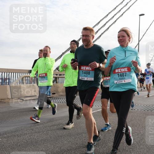 03.10.2024 - Köhlbrandbrückenlauf Matties Gatica Varas http://msf.ph/oto/7202476 03.10.2024 09:31:10 Position 2 1407, 1863, 1408, 2457 meine-sportfotos.de