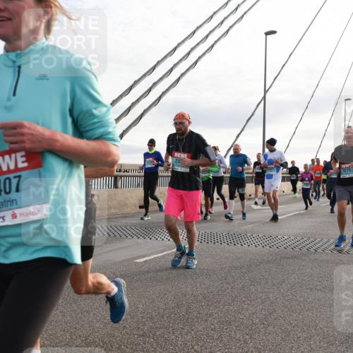 03.10.2024 - Köhlbrandbrückenlauf Matties Gatica Varas http://msf.ph/oto/7202498 03.10.2024 09:31:11 Position 2 1407, 25, 3275 meine-sportfotos.de