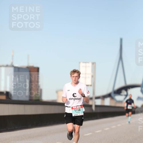 03.10.2024 - Köhlbrandbrückenlauf Fuchs,  Jonas http://msf.ph/oto/7202586 03.10.2024 09:40:09 Position 3 1158 meine-sportfotos.de