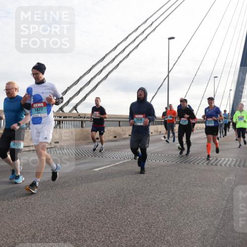 03.10.2024 - Köhlbrandbrückenlauf Matties Gatica Varas http://msf.ph/oto/7202596 03.10.2024 09:31:14 Position 2 20, 2023, 1877, 2830, 3729, 1514 meine-sportfotos.de