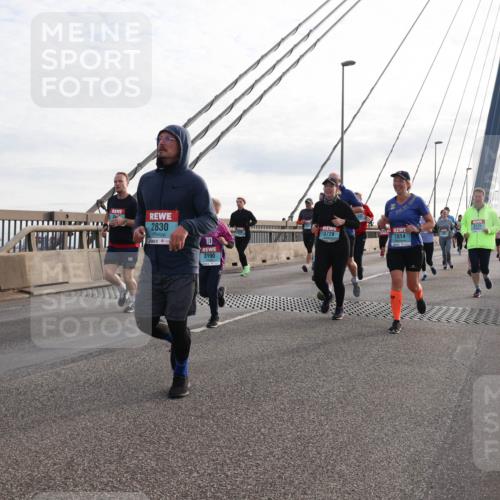 03.10.2024 - Köhlbrandbrückenlauf Matties Gatica Varas http://msf.ph/oto/7202630 03.10.2024 09:31:15 Position 2 2830, 10, 3190, 3729, 1514, 2126 meine-sportfotos.de