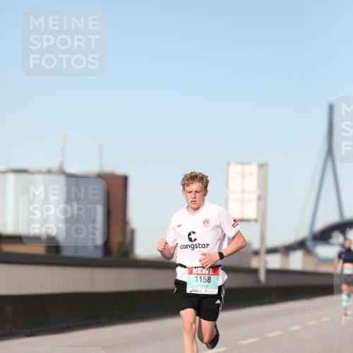 03.10.2024 - Köhlbrandbrückenlauf Fuchs,  Jonas http://msf.ph/oto/7202635 03.10.2024 09:40:10 Position 3 1158 meine-sportfotos.de