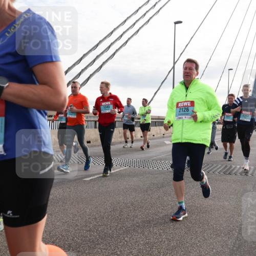 03.10.2024 - Köhlbrandbrückenlauf Matties Gatica Varas http://msf.ph/oto/7202691 03.10.2024 09:31:17 Position 2 514, 2291, 1345, 2126, 3, 2963, 2947 meine-sportfotos.de