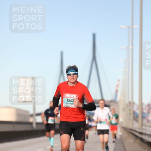 03.10.2024 - Köhlbrandbrückenlauf Fuchs,  Jonas http://msf.ph/oto/7202781 03.10.2024 09:40:15 Position 3 1203 meine-sportfotos.de
