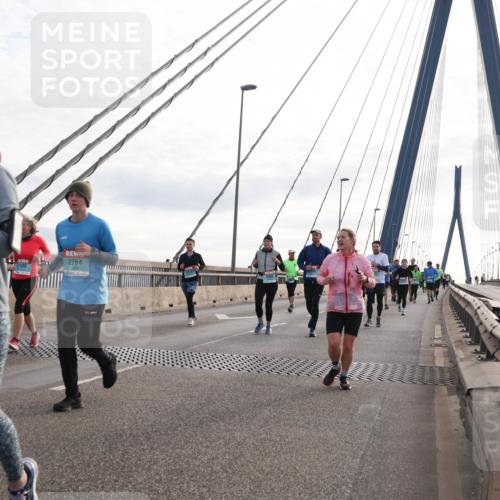 03.10.2024 - Köhlbrandbrückenlauf Matties Gatica Varas http://msf.ph/oto/7202800 03.10.2024 09:31:20 Position 2 1837, 2109, 2264 meine-sportfotos.de