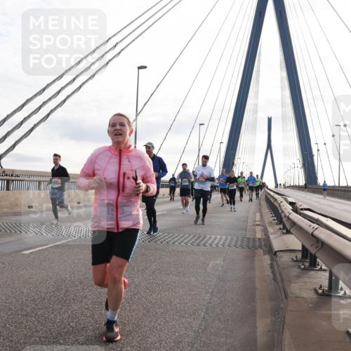03.10.2024 - Köhlbrandbrückenlauf Matties Gatica Varas http://msf.ph/oto/7202838 03.10.2024 09:31:21 Position 2  meine-sportfotos.de