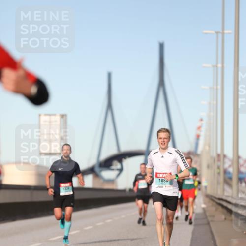 03.10.2024 - Köhlbrandbrückenlauf Fuchs,  Jonas http://msf.ph/oto/7202849 03.10.2024 09:40:18 Position 3 1334, 1085 meine-sportfotos.de