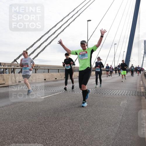 03.10.2024 - Köhlbrandbrückenlauf Matties Gatica Varas http://msf.ph/oto/7203074 03.10.2024 09:31:31 Position 2 1007, 3008 meine-sportfotos.de