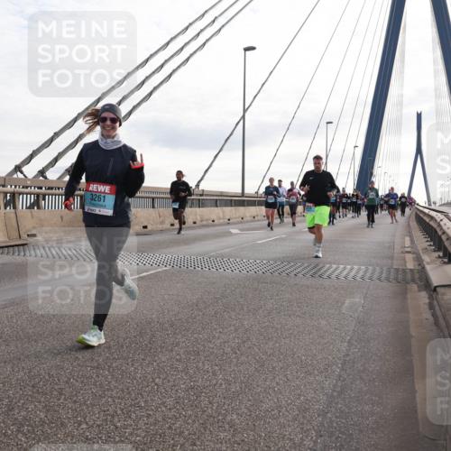 03.10.2024 - Köhlbrandbrückenlauf Matties Gatica Varas http://msf.ph/oto/7203145 03.10.2024 09:31:33 Position 2 3261 meine-sportfotos.de