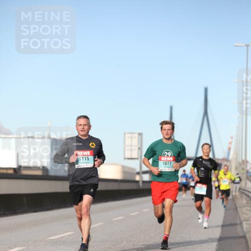 03.10.2024 - Köhlbrandbrückenlauf Fuchs,  Jonas http://msf.ph/oto/7203229 03.10.2024 09:40:27 Position 3 1115, 29, 1077 meine-sportfotos.de