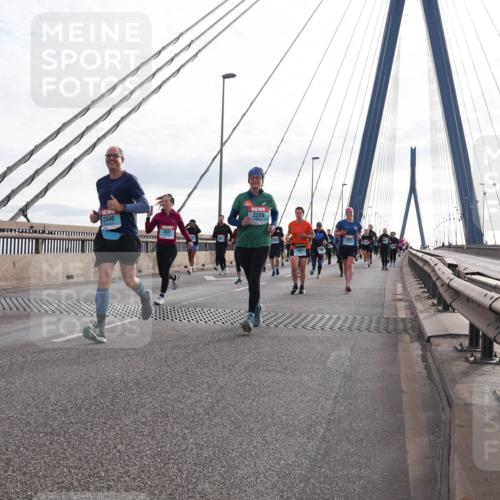 03.10.2024 - Köhlbrandbrückenlauf Matties Gatica Varas http://msf.ph/oto/7203378 03.10.2024 09:31:38 Position 2 3067, 2340, 3081, 2289 meine-sportfotos.de