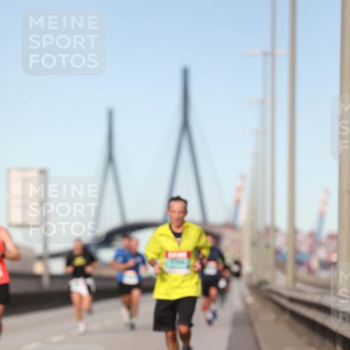 03.10.2024 - Köhlbrandbrückenlauf Fuchs,  Jonas http://msf.ph/oto/7203575 03.10.2024 09:40:33 Position 3  meine-sportfotos.de