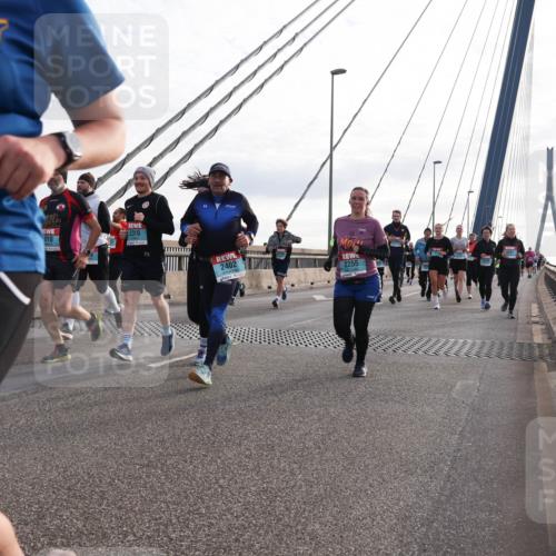 03.10.2024 - Köhlbrandbrückenlauf Matties Gatica Varas http://msf.ph/oto/7203714 03.10.2024 09:31:43 Position 2 41, 2310, 010, 2402, 2255 meine-sportfotos.de