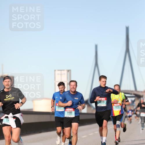 03.10.2024 - Köhlbrandbrückenlauf Fuchs,  Jonas http://msf.ph/oto/7203842 03.10.2024 09:40:40 Position 3 13, 1082, 1405, 2085, 1013 meine-sportfotos.de