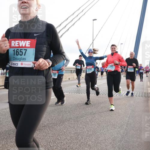 03.10.2024 - Köhlbrandbrückenlauf Matties Gatica Varas http://msf.ph/oto/7203896 03.10.2024 09:31:47 Position 2 1657, 142, 1783, 2485, 2317 meine-sportfotos.de