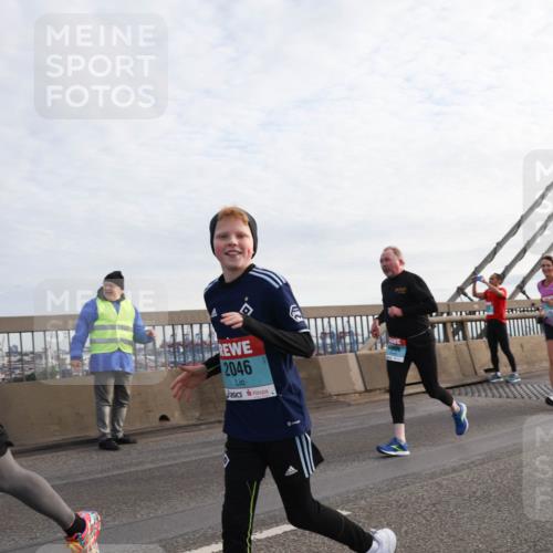 03.10.2024 - Köhlbrandbrückenlauf Matties Gatica Varas http://msf.ph/oto/7204002 03.10.2024 09:31:51 Position 2 2046 meine-sportfotos.de